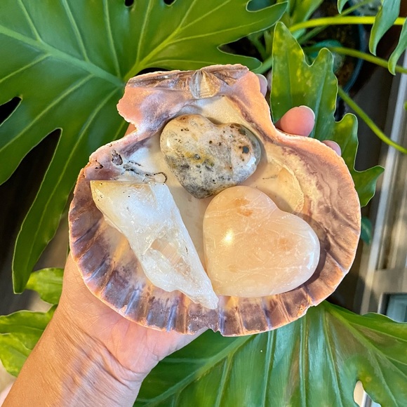 The Gift of Happiness - Picture 2 of 8